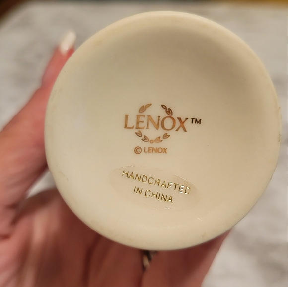 VINTAGE LENOX "ROSE BLOSSOM" VASE - Picture 7 of 7